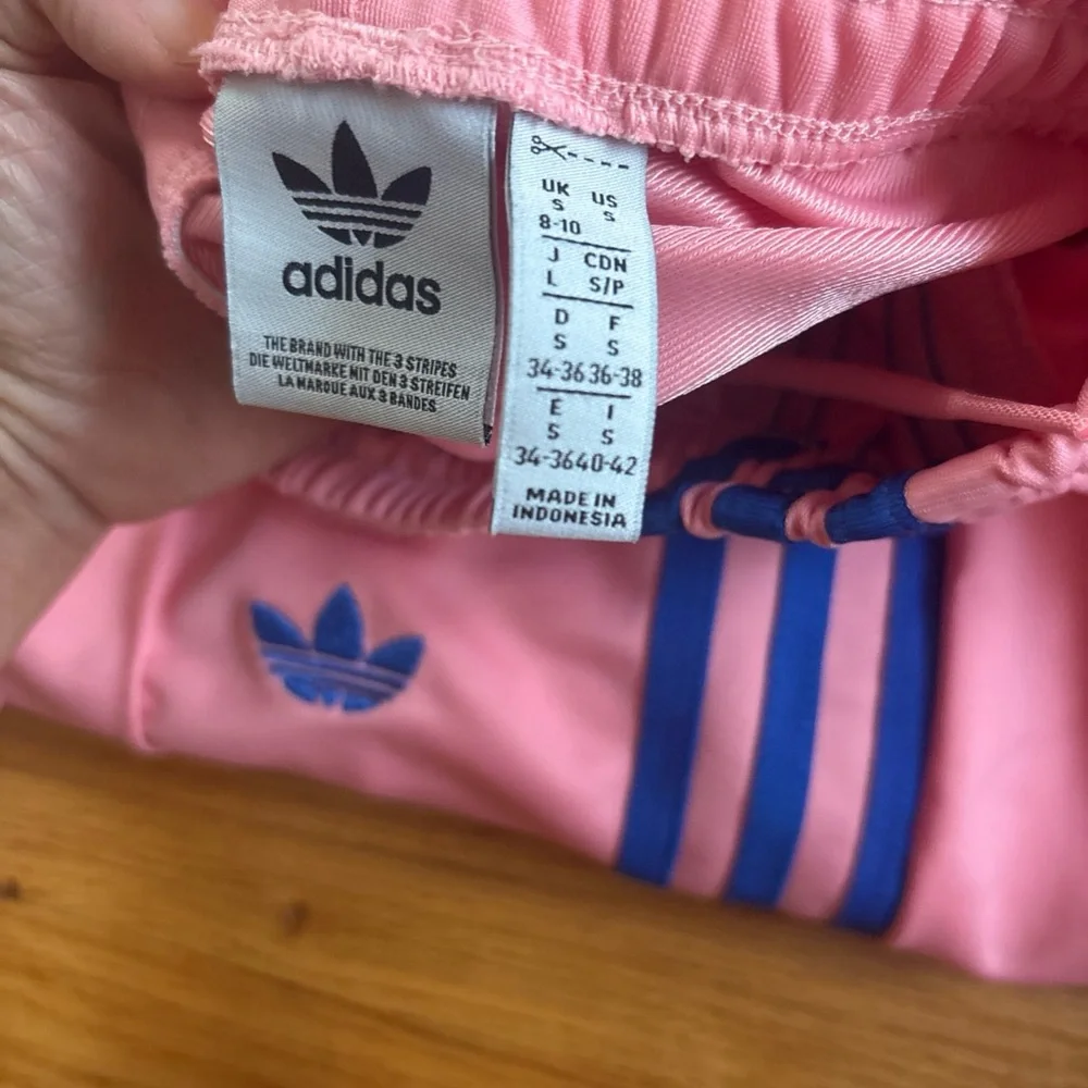 adidas Pink Sweatpants with Blue Three-Stripes - Picture 2 of 5